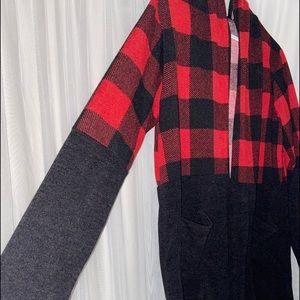 NWOT HEIMISH CARDIGAN
